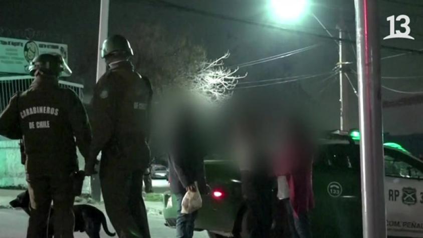Gente sin documentos y robo con intimidación durante fiscalización nocturna en Peñalolén