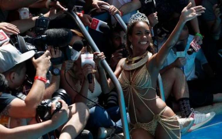 Betsy Camino y Nacho Pop desempolvaron asquerosa anécdota que vivieron en el piscinazo de su reinado en Viña