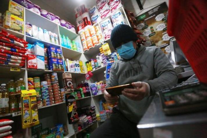 Cadem: Alimentos y remedios fueron los principales gastos del retiro del 10%