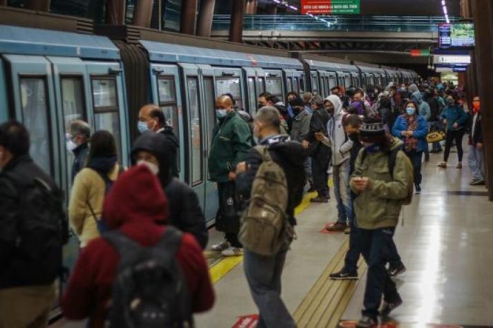 Metro de Santiago: Anuncia cierre de dos estaciones por el fin de semana