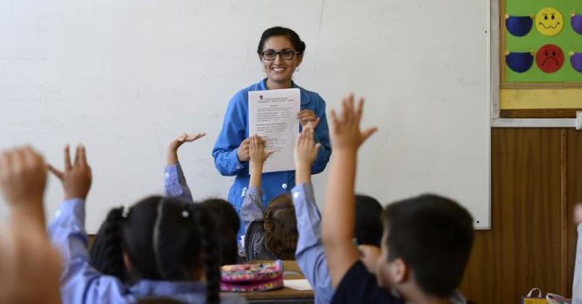 Escuelas de Estados Unidos: Buscan profesores chilenos para enseñar español