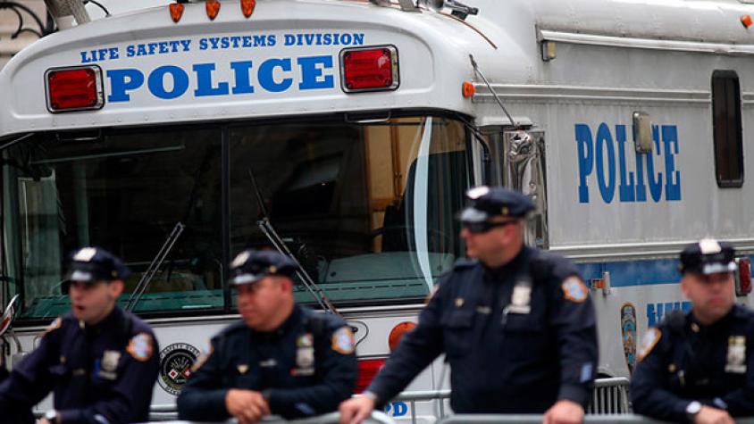Enfrentamientos entre policías y manifestantes a favor de Donald Trump en el Capitolio