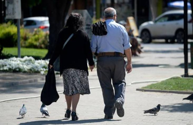 Bonos para el adulto mayor: Estas son las ayudas que entrega el Gobierno 