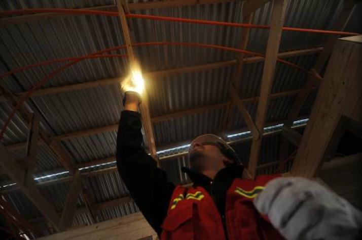 Gobierno ratifica que no habrá recargo en cuentas de luz por cuatro meses