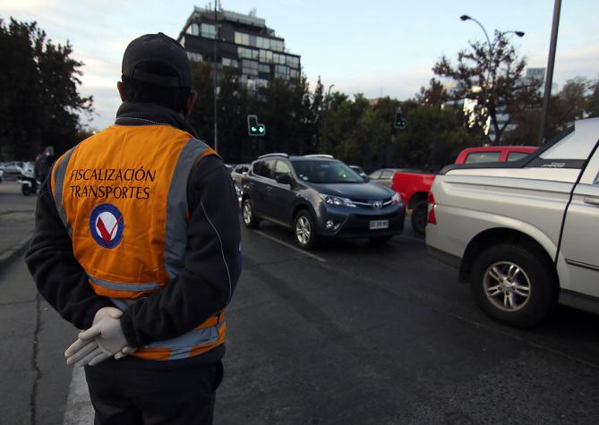 Restricción vehicular vuelve a Santiago desde el próximo lunes