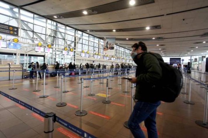 Gobierno cerrará las fronteras por todo el mes de abril