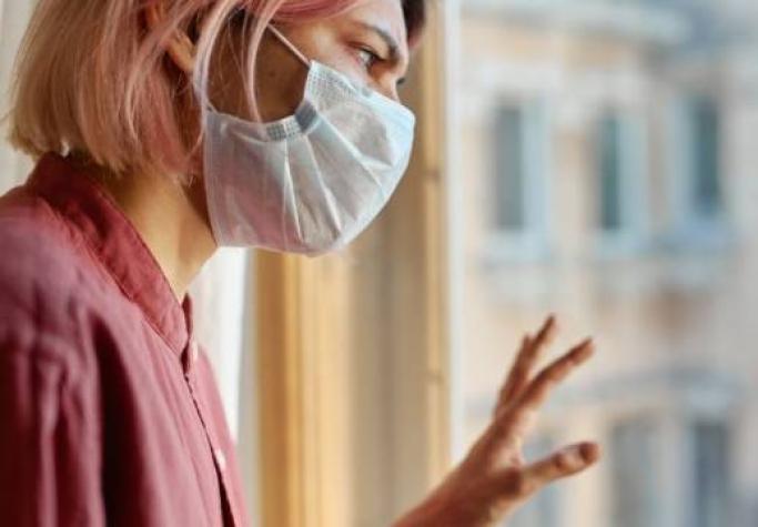 Estudio afirma que un tercio de contagiados de Covid sufre problemas neurológicos o psicológicos posteriores 