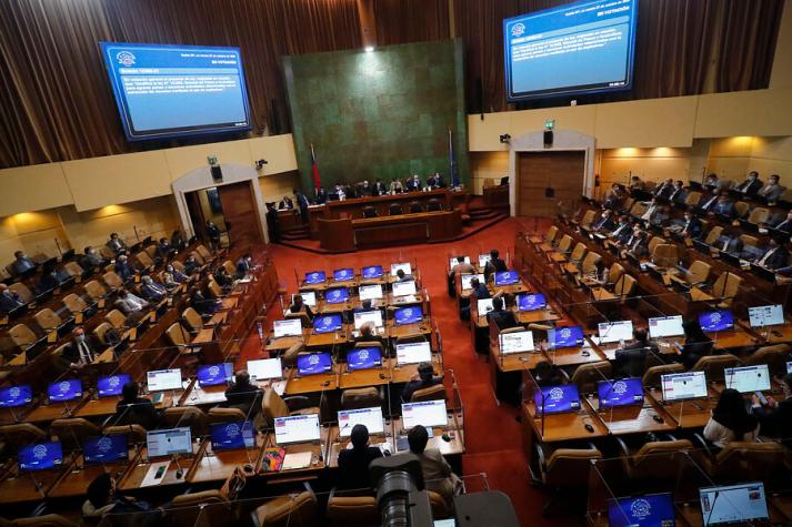 Renta Básica Universal: ¿Cuáles son los dos proyectos ingresados en el Congreso?