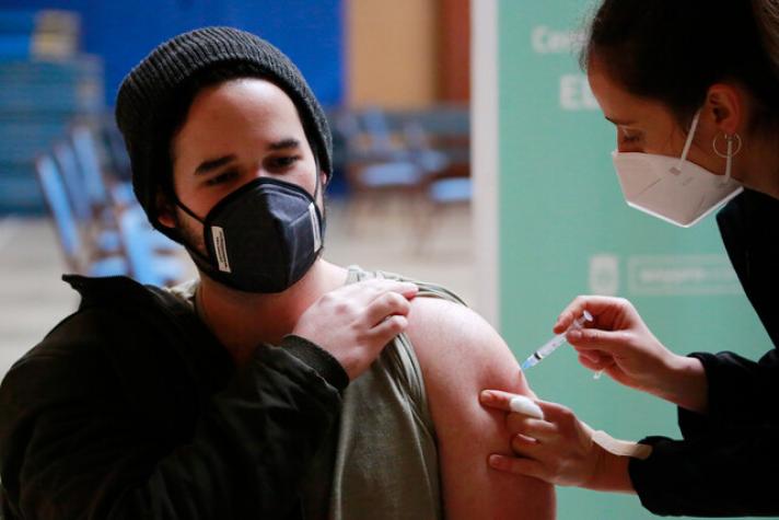 ¿Debo vacunarme primero contra el Covid o contra la influenza?