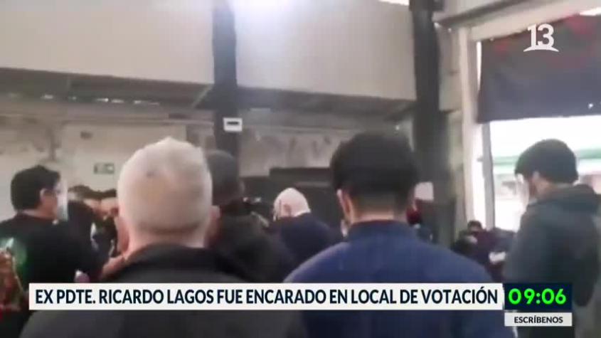 Ex presidente Ricardo Lagos fue encarado en local de votación