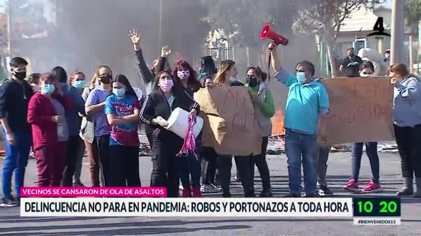 Vecinos de Puente Alto protestan por aumento de delincuencia 