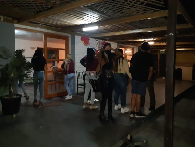 Nuevo plan "Paso a Paso": así funcionarán los aforos en casas particulares