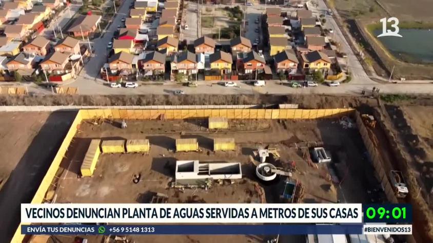 Vecinos de Colina denuncian planta de aguas servidas a metros de sus viviendas