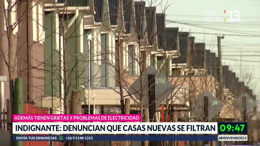 Vecinos de Los Ángeles denuncian que viviendas nuevas se filtran 