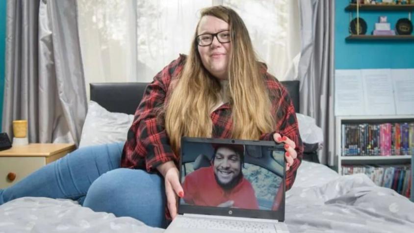 Amor en tiempos de pandemia: pareja se conoció por Facebook y se casó por Zoom 