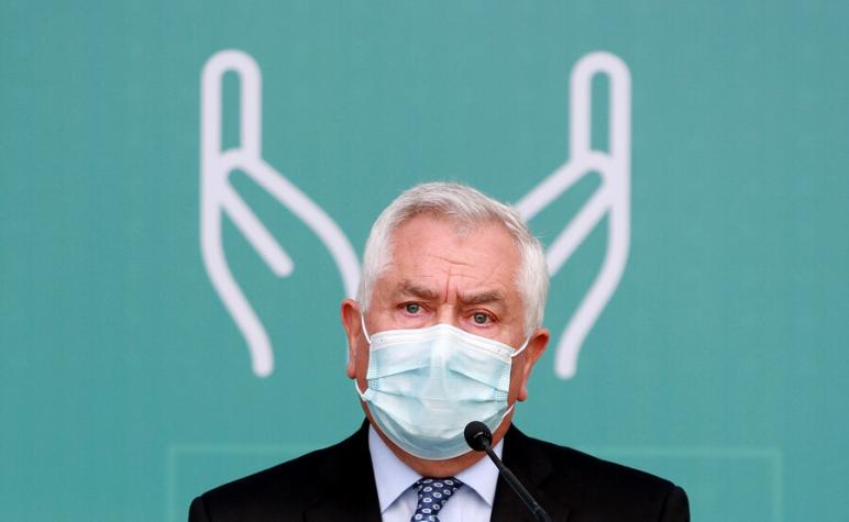 "No vamos a suspender el uso de la mascarilla": Ministro Paris aclara que mantendrán medidas de autocuidado