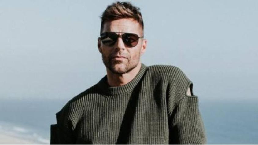 Ricky martin con online lentes