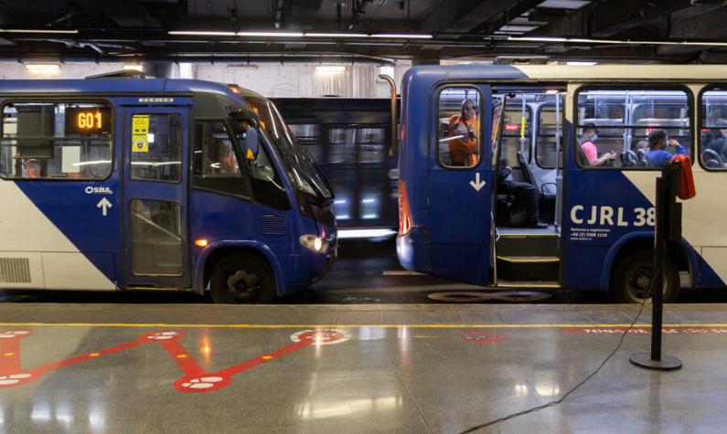 Gobierno realiza importante anuncio por alza de tarifa en el transporte público para el 2023