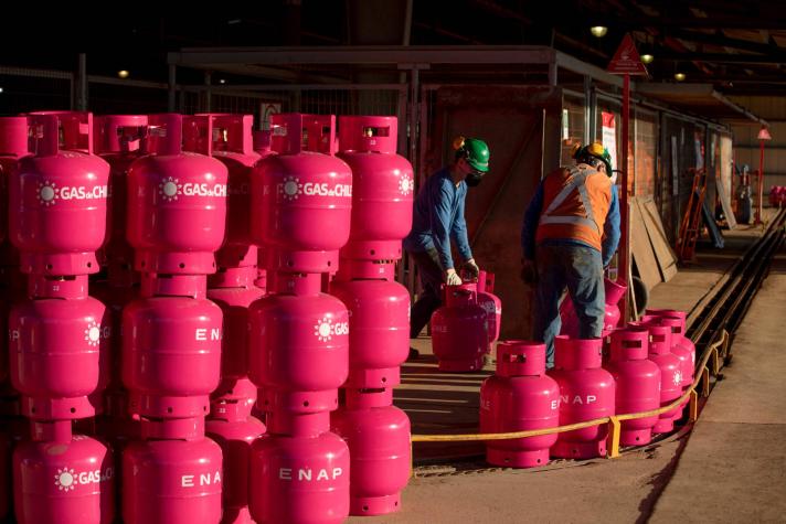 Gas de Chile: quiénes tendrán el beneficio que permite ahorrar $10 mil en el gas