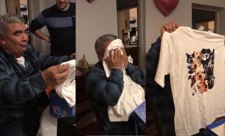 No aguantó las lágrimas: Familia le regaló polera con todas las mascotas que cuidó
