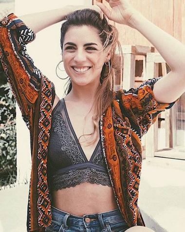 ¡Irreconocible! Así fue el debut de Carmen Zabala en "El Blog de la Feña" 