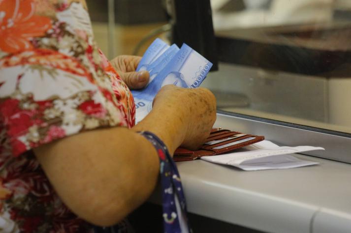 ¡Antes que se termine el año!: Sepa acá si tiene bonos pendientes por cobrar