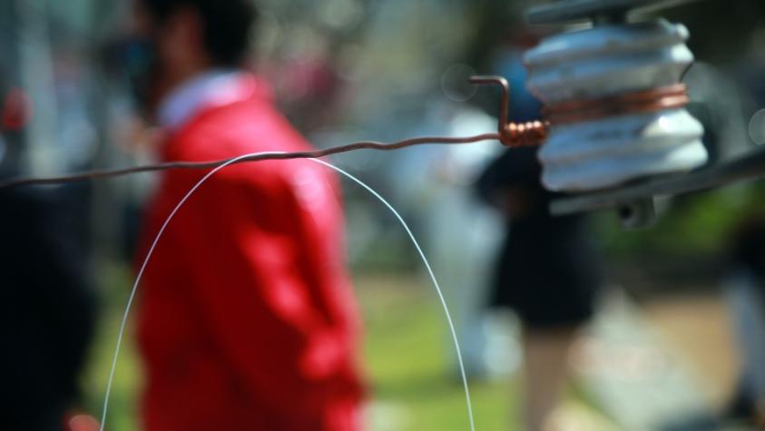 Seis personas mueren degolladas por hilo curado: Participaban en concurso de volantines 