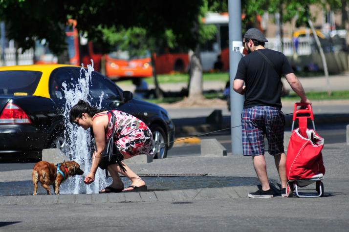 El tiempo en Santiago: temperaturas no bajarán de los 30° hasta abril