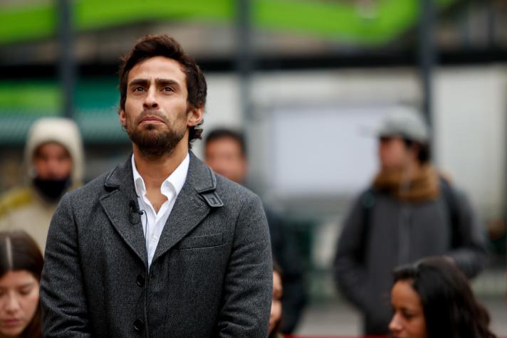 “Termina apuntado con un arma”: Cercano a Jorge Valdivia entrega su versión de detención