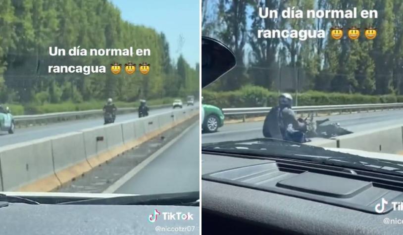 Captan tensa persecución a motochorro contra el tránsito: carabinero se cayó de la moto