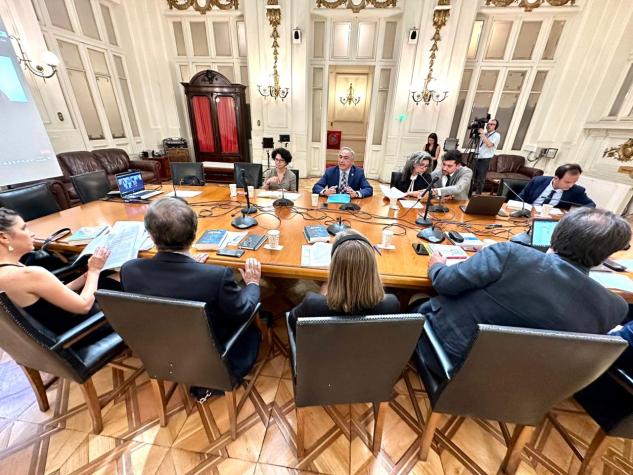 Senadores presentan trabajo sobre nueva institucionalidad estratégica para Chile