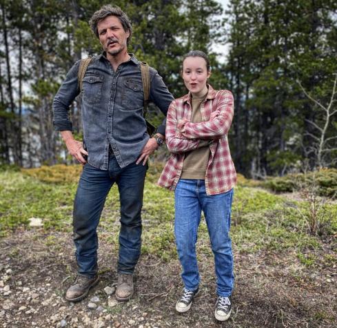 Diferencia salarial entre Pedro Pascal y Bella Ramsey genera revuelo