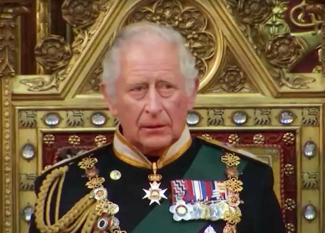 Este viernes Canal 13 estrena en exclusiva documental sobre el Rey Carlos: Mira acá el tráiler