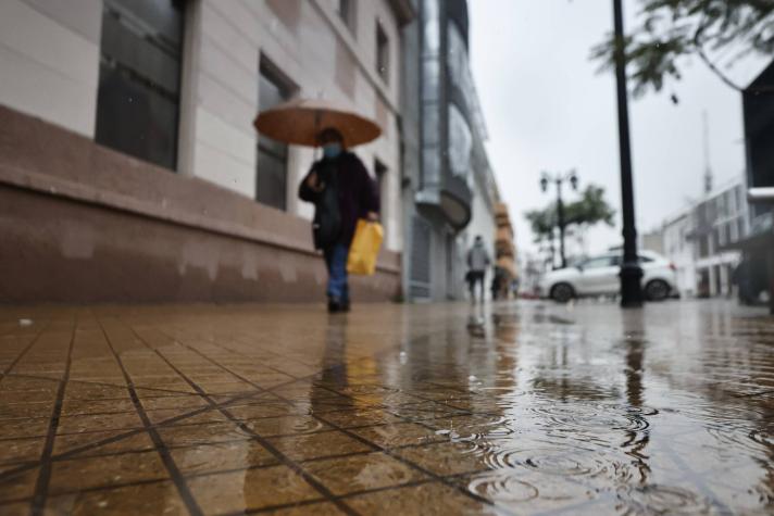 ¿Llueve este domingo 21 de mayo en Santiago?