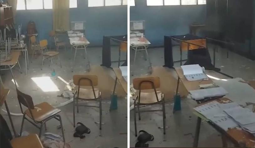 ​Techo de colegio se derrumbó sobre mesa de votación en Pudahuel