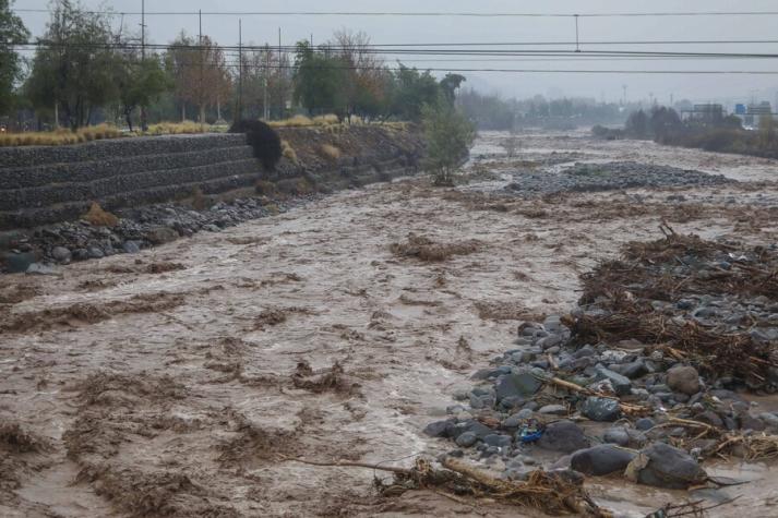 Confirman corte de agua en 34 comunas y revelan horario en que iniciará