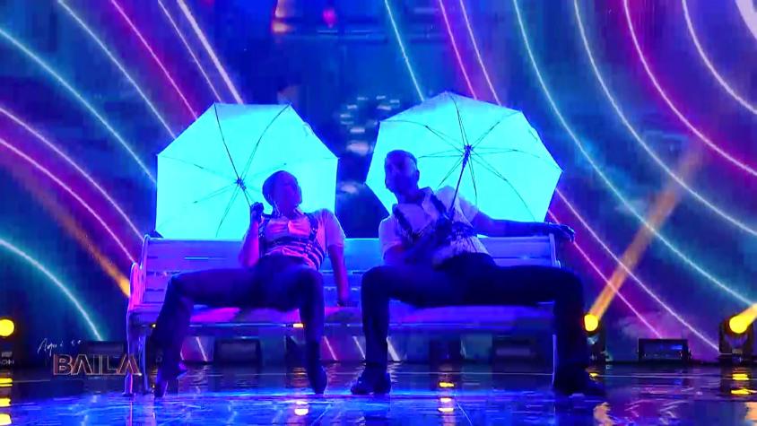 Chantal Gayoso sorprende con una vestimenta masculina al ritmo de "It’s raining men"