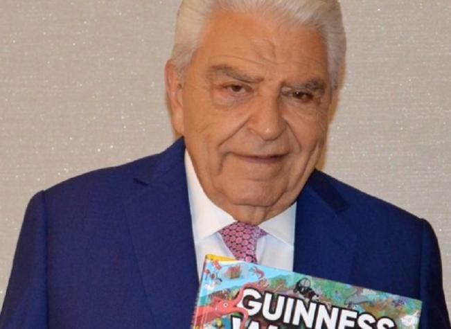 "Me siento honrado": Don Francisco se adjudicó dos récord Guiness por su trayectoria