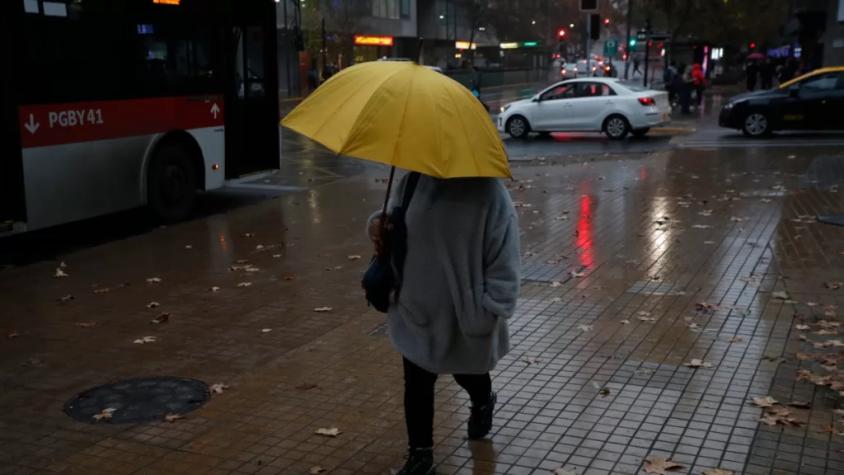 Adelantan las lluvias para este miércoles en Santiago: ¿A qué hora caen las primeras gotitas?