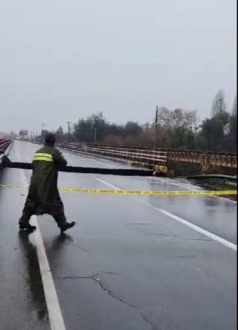Puente Lircay se partió en dos en Talca: cerraron autopista