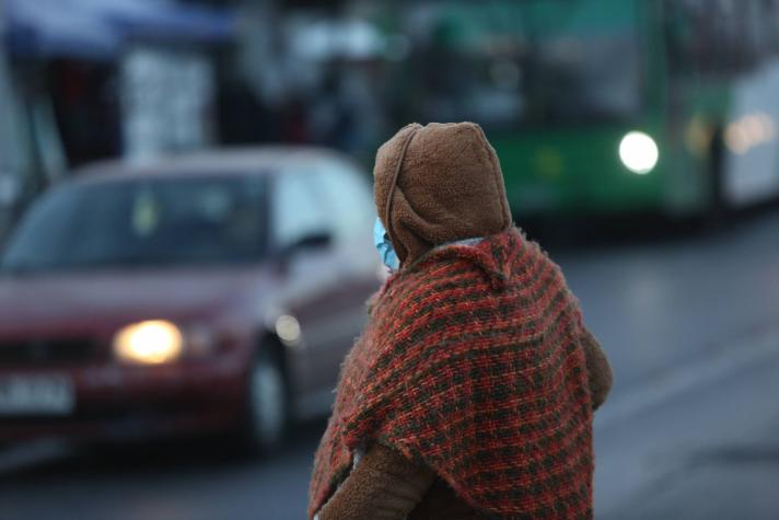 Michelle Adam y Gianfranco Marcone advierten bajas temperaturas este martes en Santiago