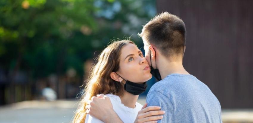 ¿Es buena idea saludarse de beso? Conoce cómo se saludan en distintas partes del mundo