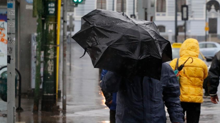 Violentas ráfagas de viento sorprendieron a los capitalinos 