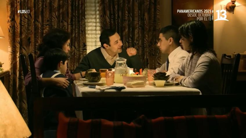 "Escena icónica": Usuarios se emocionaron al ver nuevamente potente discurso de Juan Herrera en "Los 80"