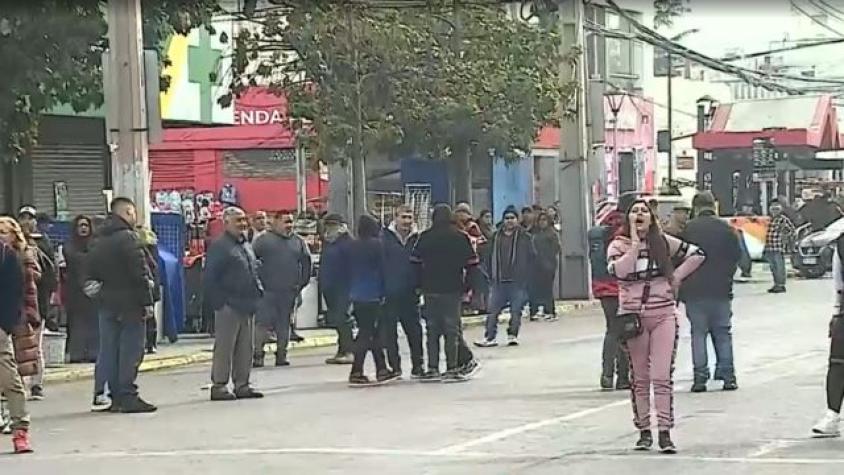 Tenso desalojo de vendedores ambulantes en Puente Alto 