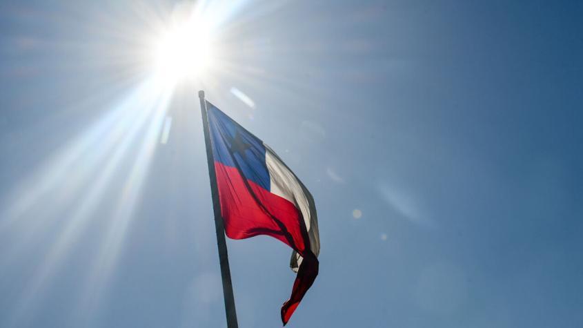 El verano más cálido en la historia de Chile: Estudio anuncia hasta 43°C para la zona central 