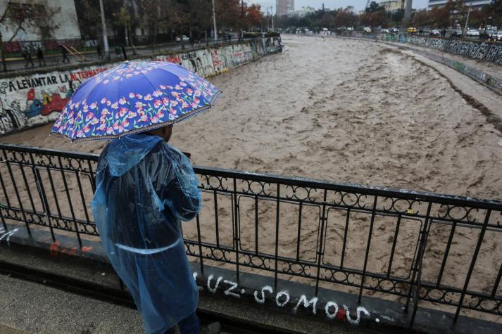  “No es un fin de semana para hacer turismo“: Autoridades llaman a estar alerta por sistema frontal