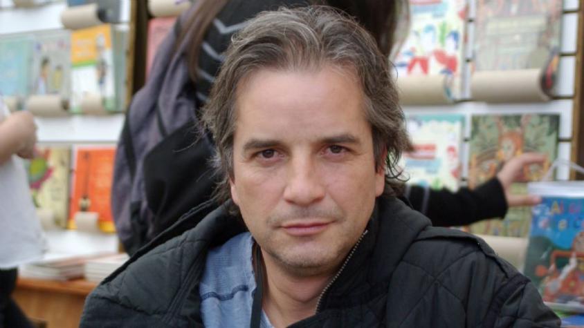 Detienen a Pablo Mackenna por conducir ebrio y chocar un taxi en Las Condes