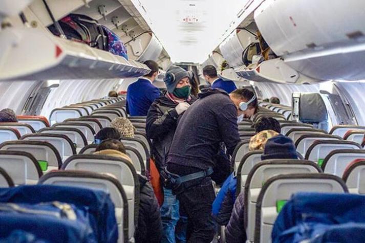 Vuelo tuvo que aterrizar de emergencia por posible "riesgo biológico" entre sus pasajeros