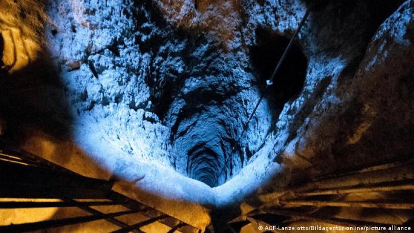 Hombre descubre un portal a una ciudad subterránea mientras arreglaba su sótano